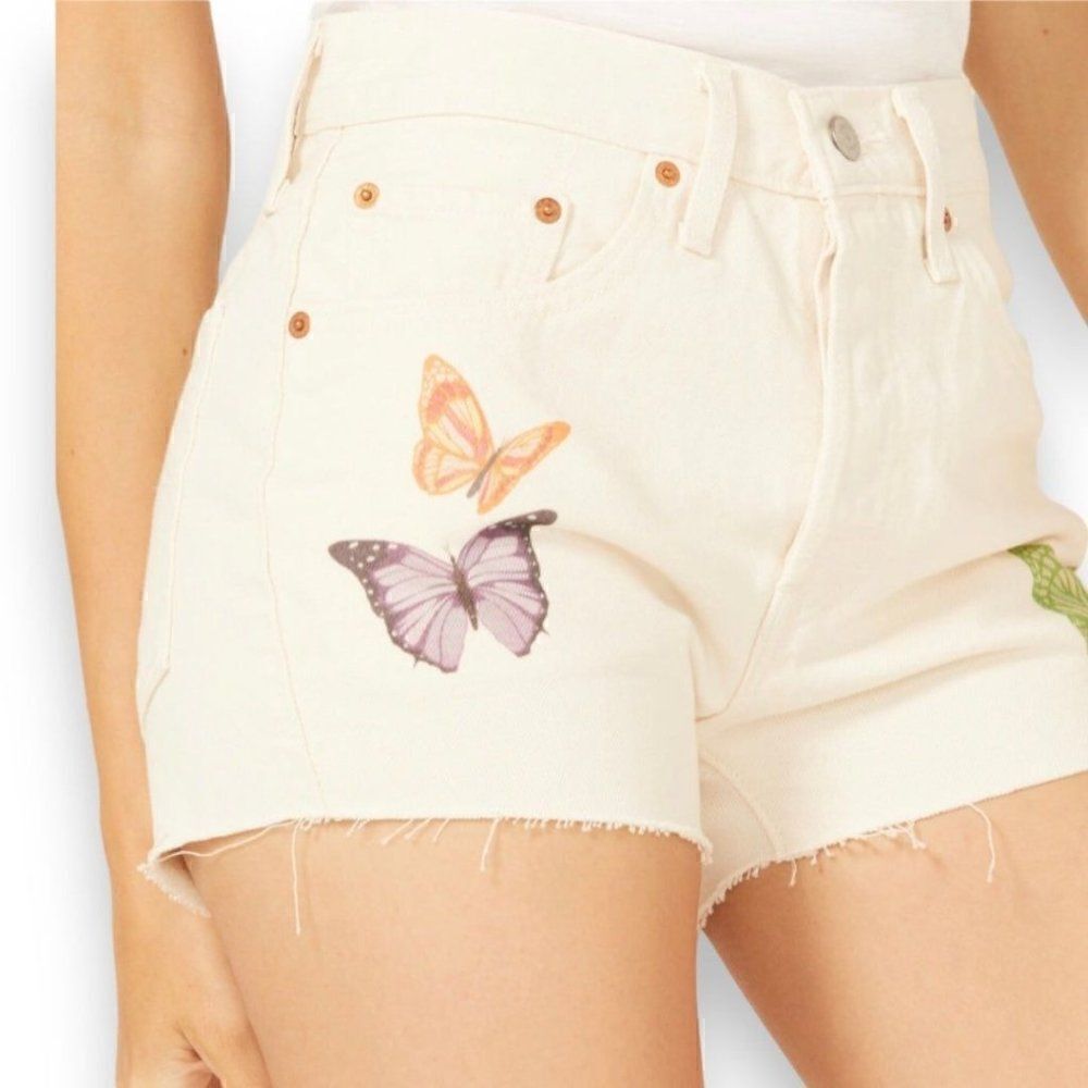 Levi’s 501 Light Stonewash Butterfly Shorts